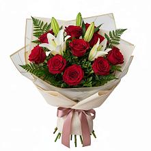 Букет цветов из:  Лилии и Розы в Бужарово