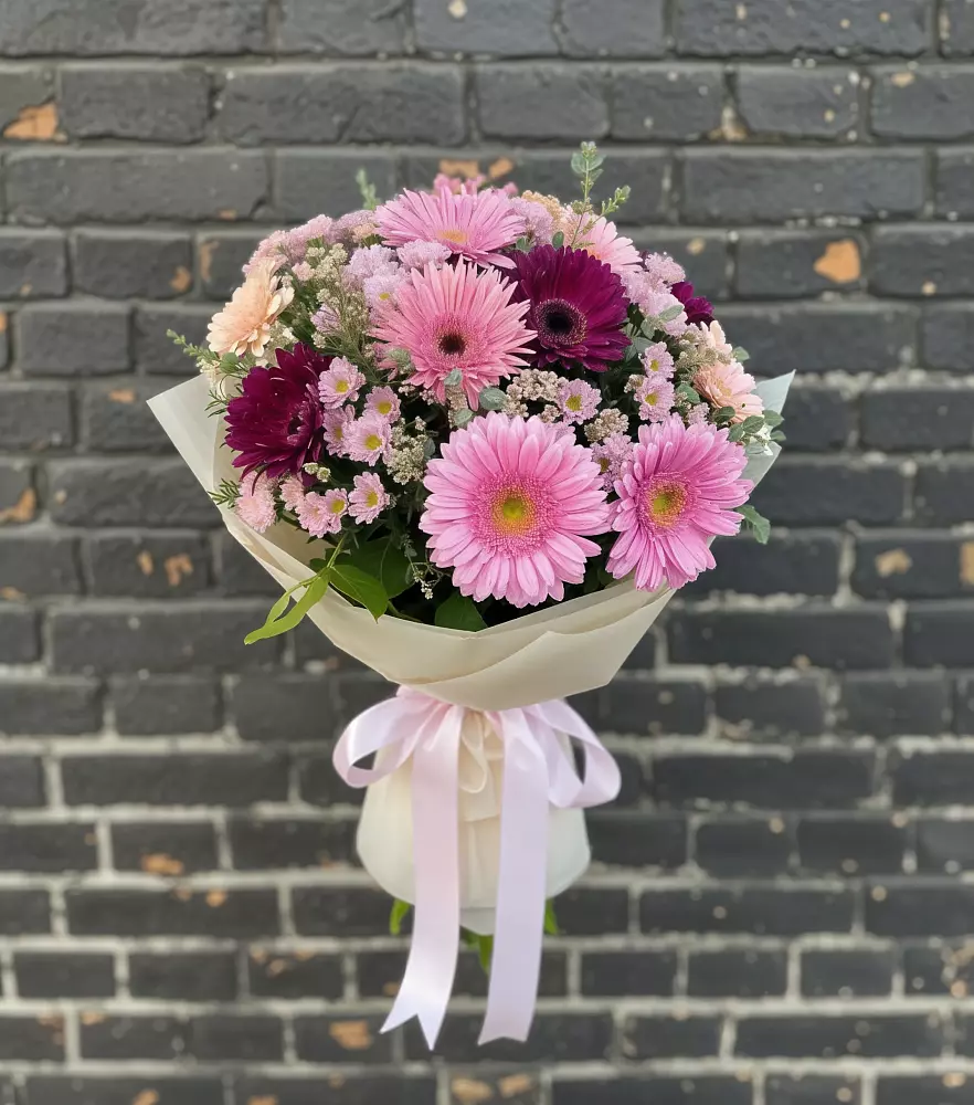 Букет цветов из: Герберы и Хризантемы в Бужарово