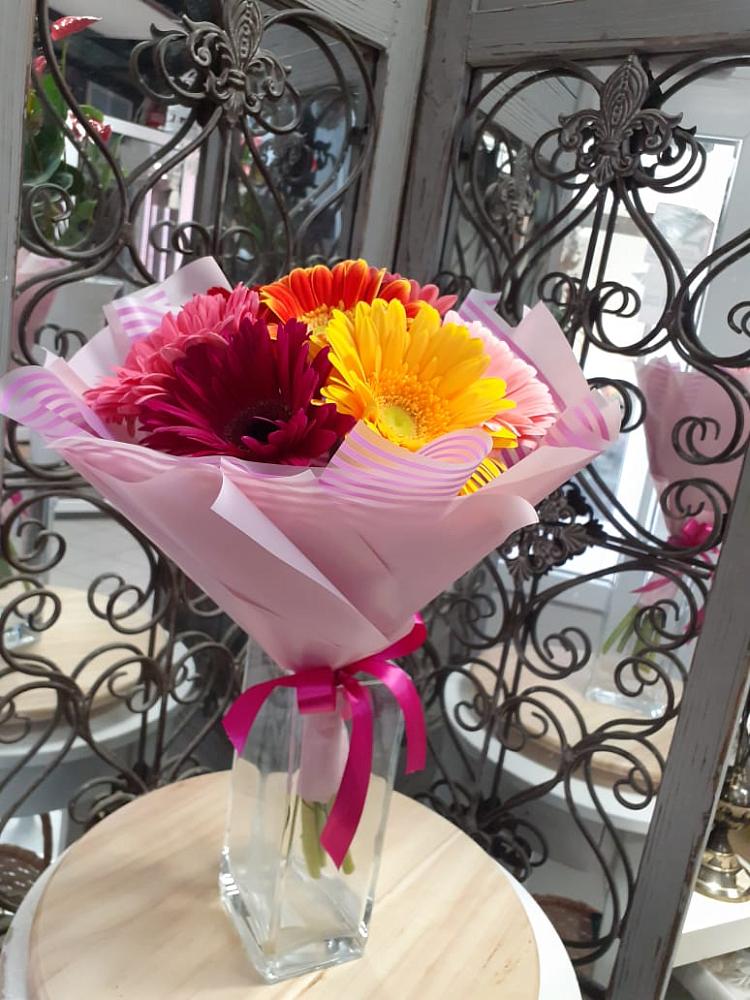 Букет цветов из: Герберы в Бужарово