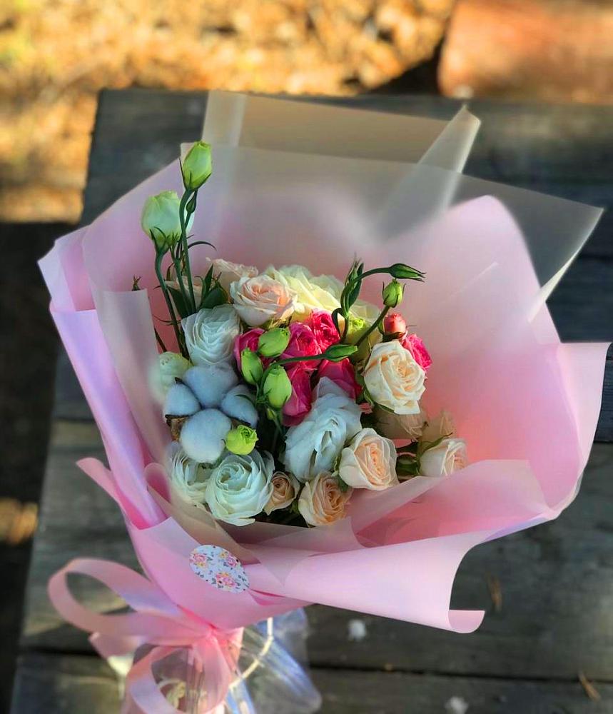 Букет цветов из: Розы и Лизиантусы в Бужарово