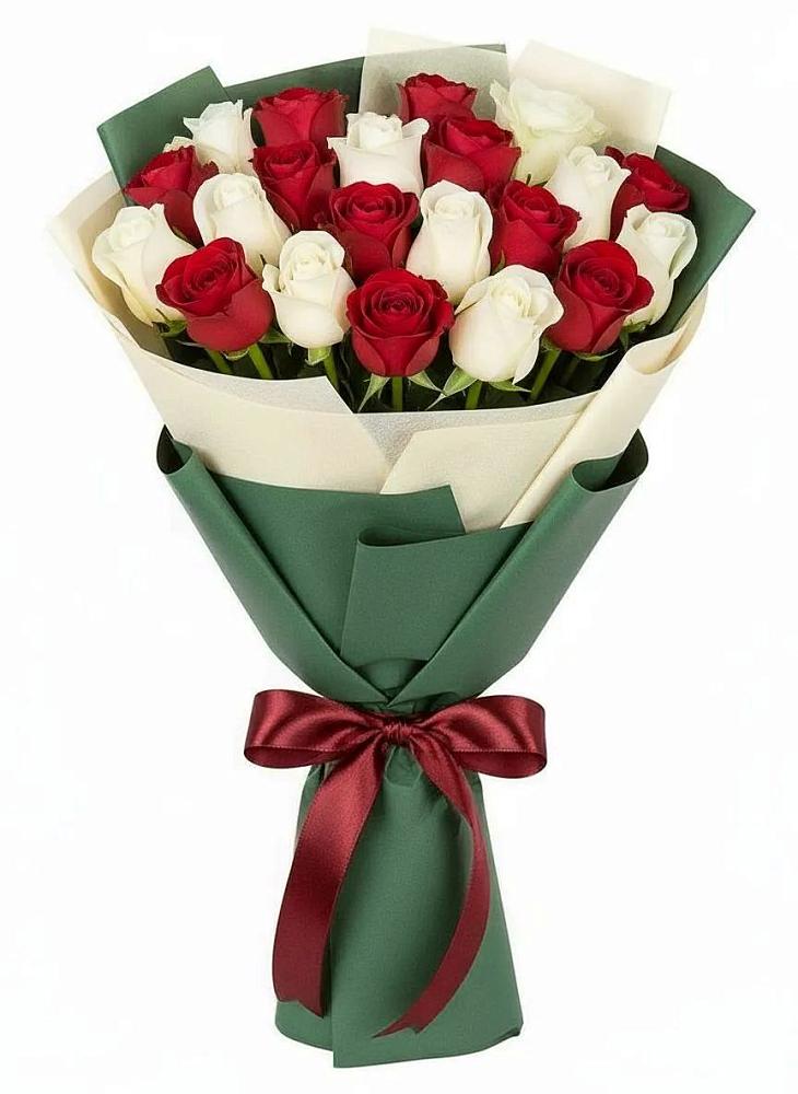 Букет Микс из красных и белых роз в Бужарово