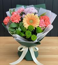 Букет цветов из:  Гвоздики, Розы, Герберы и Хризантемы в Бужарово