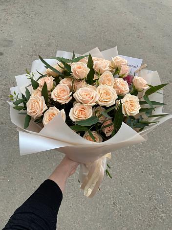 Букет Кремовые розы Латте в Бужарово