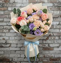 Букет цветов из:  Розы, Лизиантусы и Гвоздики в Бужарово